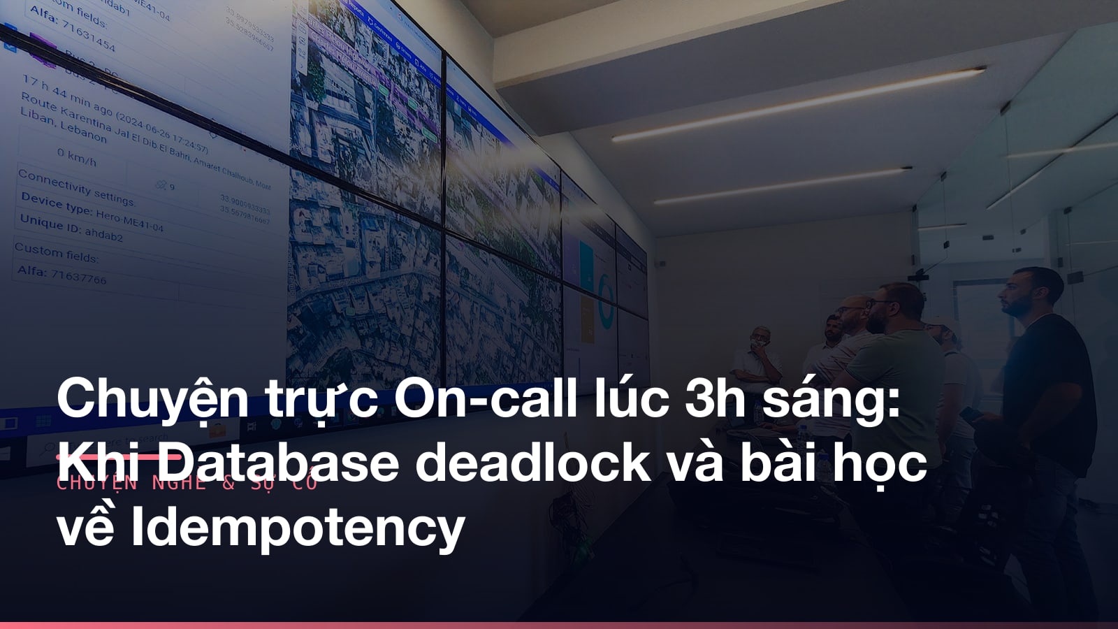 Phòng điều khiển về đêm